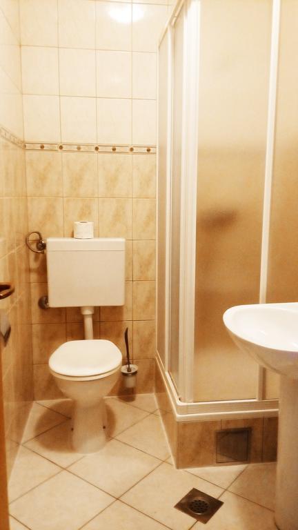 Guest House Karevic Đảo Hvar Ngoại thất bức ảnh